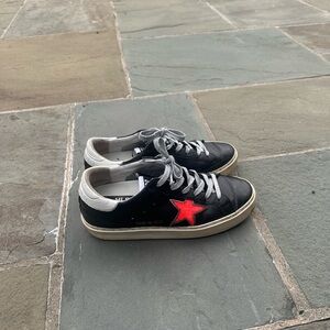 GOLDEN GOOSE pink and black sneakers